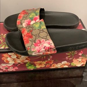 Gucci slides